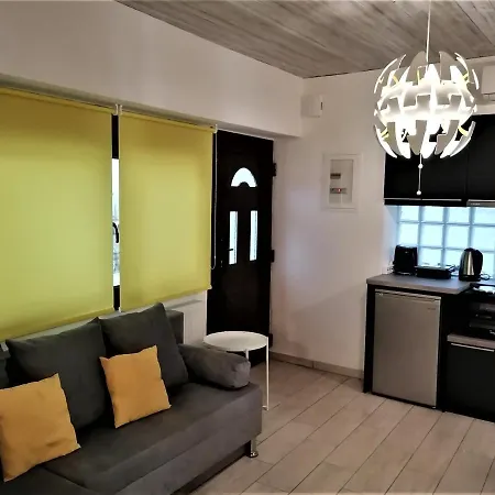 Lägenhet The Little Gem Under The Rocks 2 *