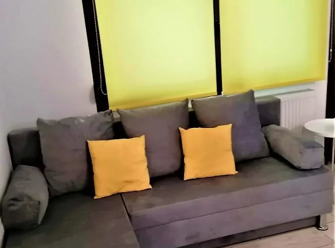 The Little Gem Under The Rocks 2 アパート