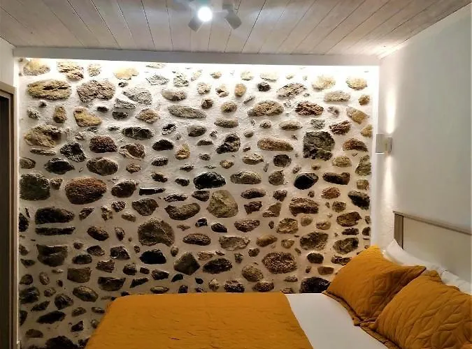 アパート The Little Gem Under The Rocks 2 カストラキオン